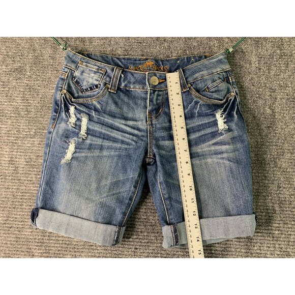 Almost Famous Womens Size 3 Long Bermuda Shorts Cuffed Flap Back Pockets Jean De - Picture 4 of 7
